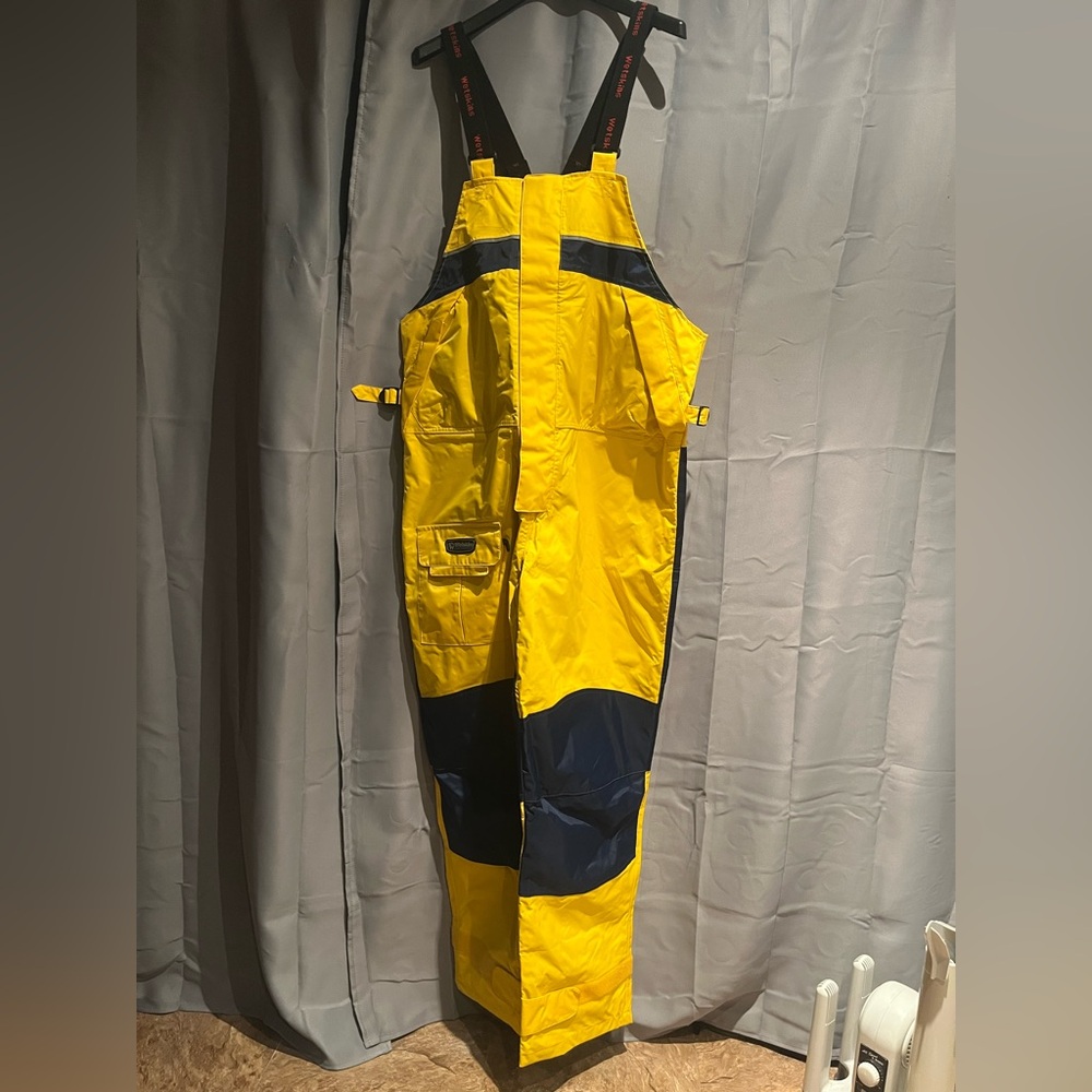Wetskins Yellow and Navy Rain Pants (NWOT)